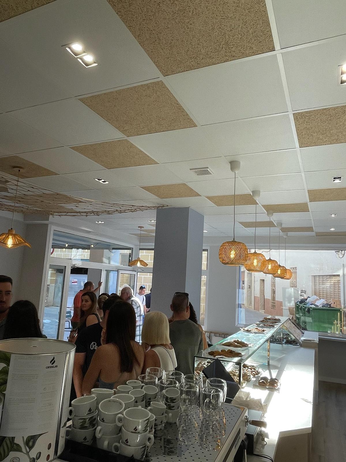 Ambiente del día de apertura — La Cúpula